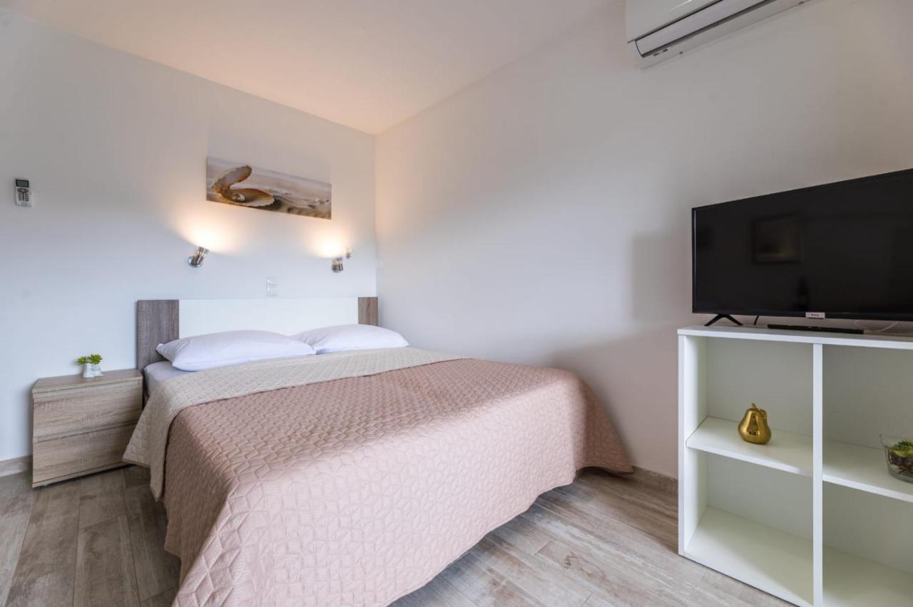 Apartments Augustinovic バスカ エクステリア 写真