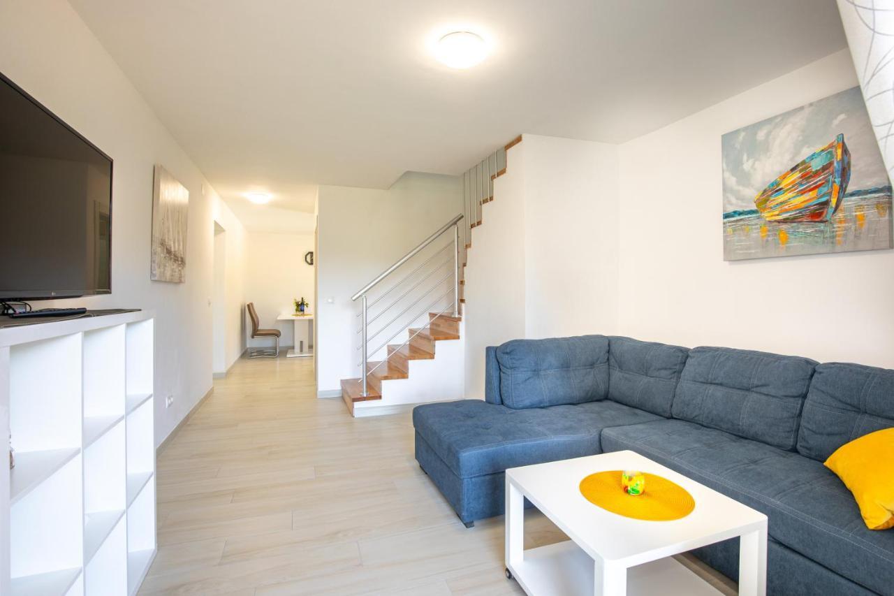 Apartments Augustinovic バスカ エクステリア 写真