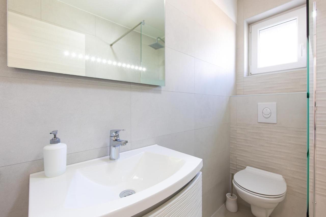 Apartments Augustinovic バスカ エクステリア 写真