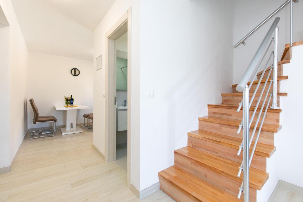 Apartments Augustinovic バスカ エクステリア 写真