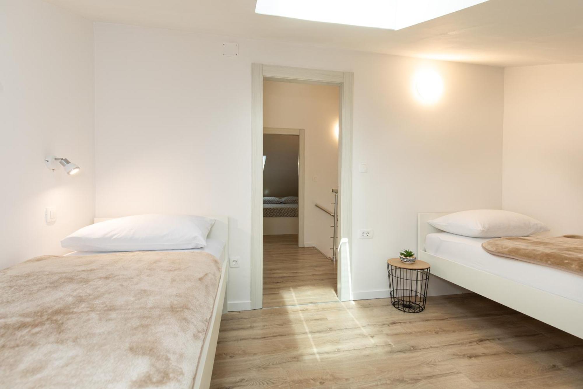 Apartments Augustinovic バスカ 部屋 写真